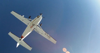 Dflec Flugzeug
