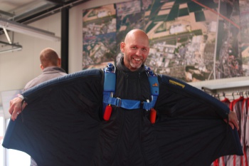 Rico Mit Wingsuit